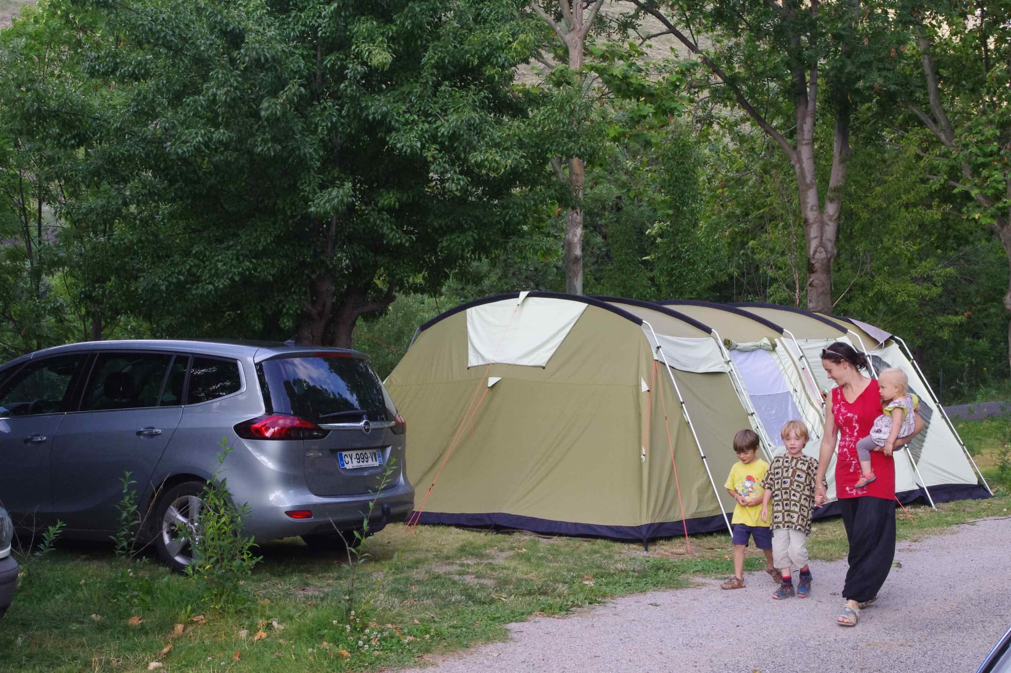Camping_El_Pailles_Emplacement_grande_tente