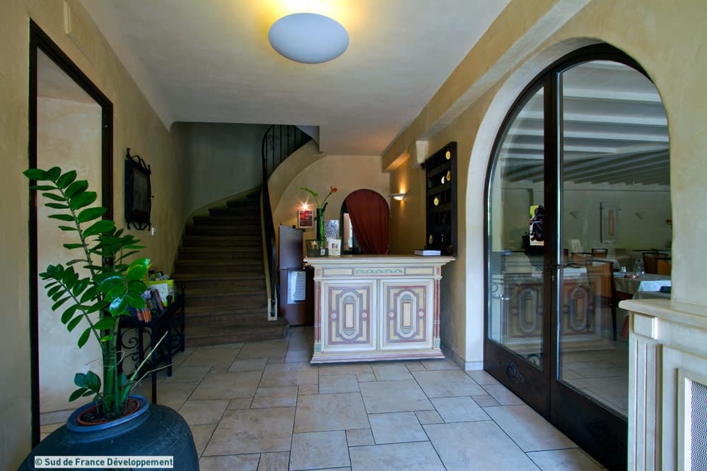 Hôtel le Bellevue 15