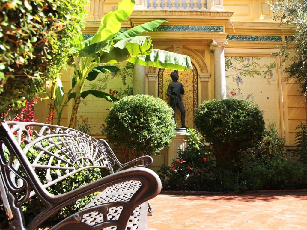 Hôtel PAMS - patio 2