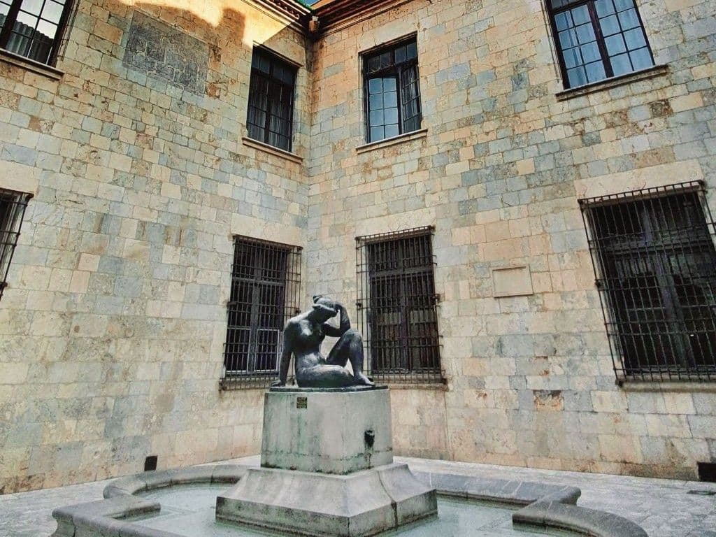 Hôtel de Ville - Patio