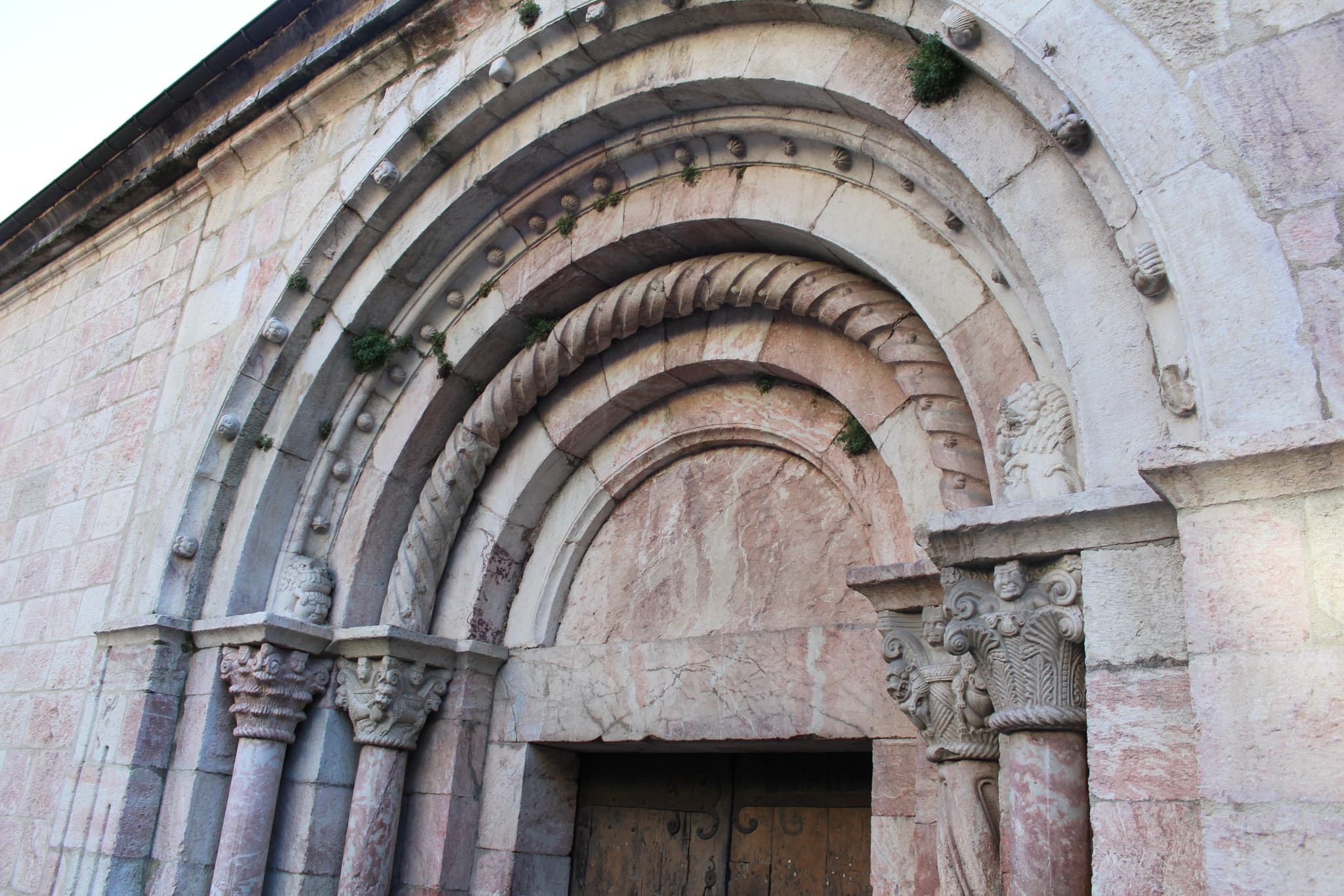 Eglise St Jacques Villefranche de C 2