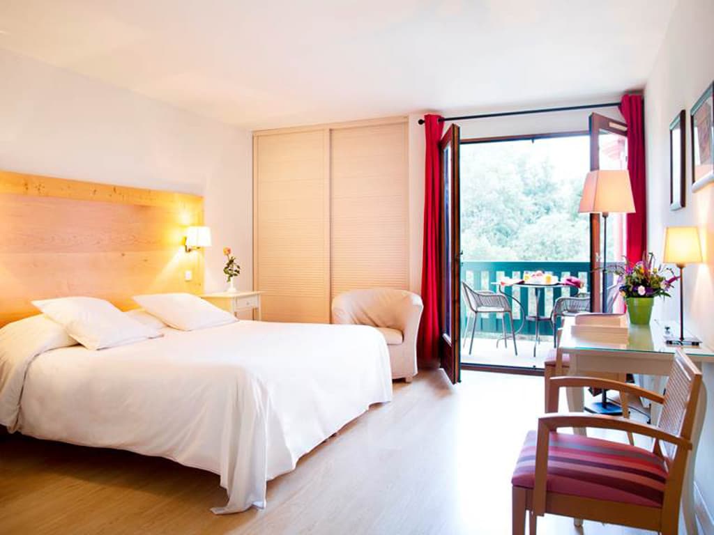 La Pinede chambre