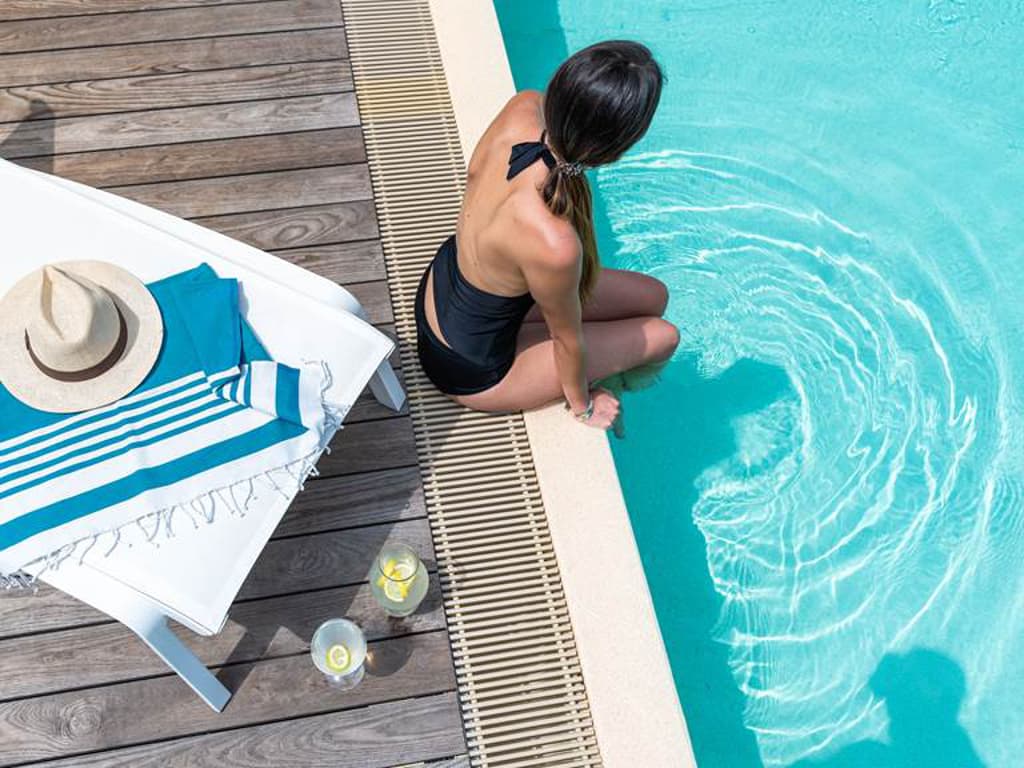 La Pinede piscine