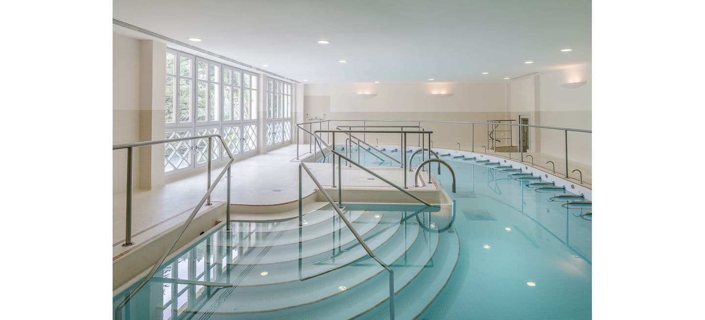 LaPresteLesBains_ChaineThermaleduSoleil-piscine2