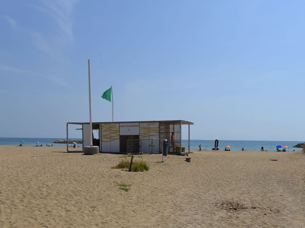 PORT BARCARES POSTE DE SECOURS 4 BIS