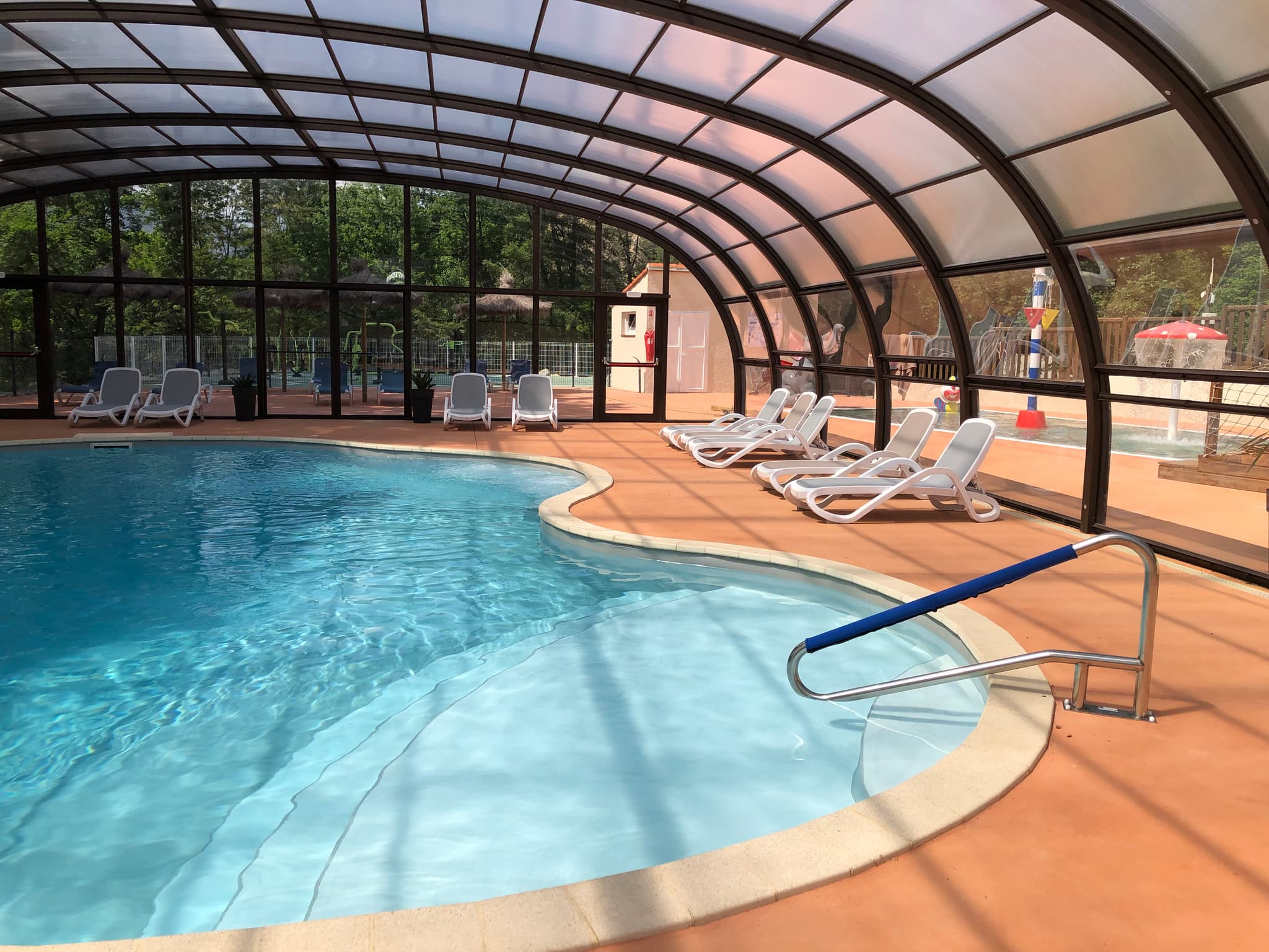 Piscine couverte Camping DEL BOSC