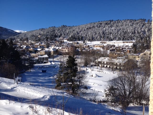 Vue enneigée Village