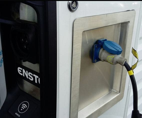 borne-voiture-electrique-prise-garage-renault-ille-sur-tet