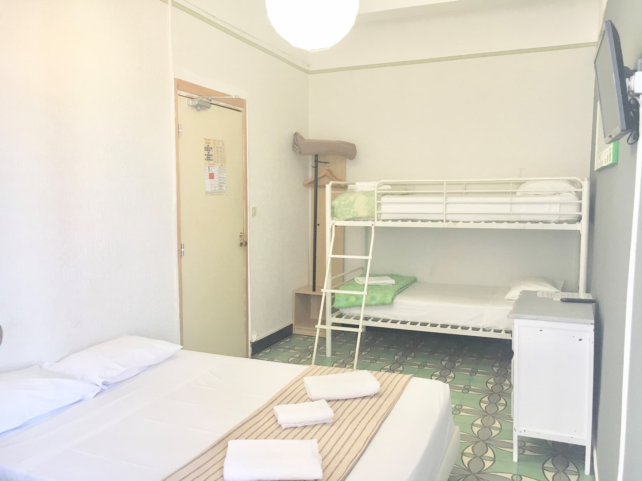 HÔTEL LE CENTRE 6