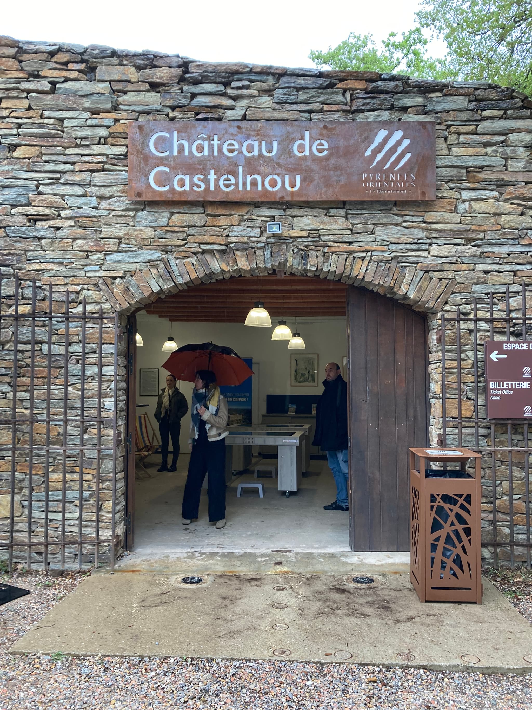 chateau de Castelnou
