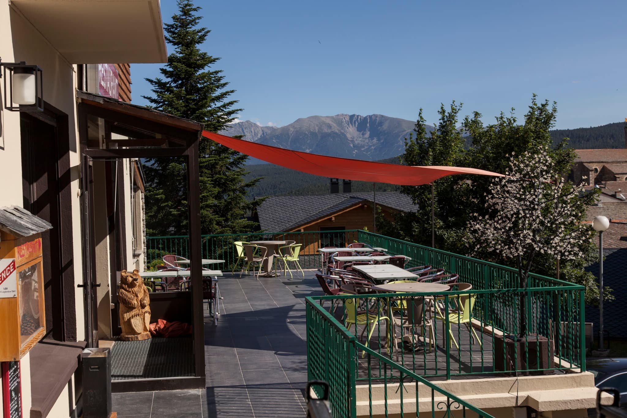 hotellellaret11