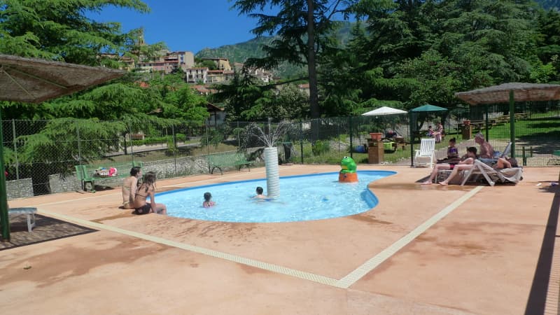 piscine de plein air, pataugeoire