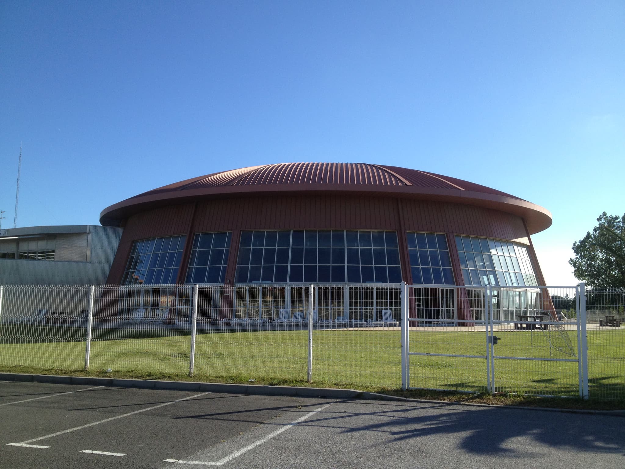 piscine dome rivesaltes it