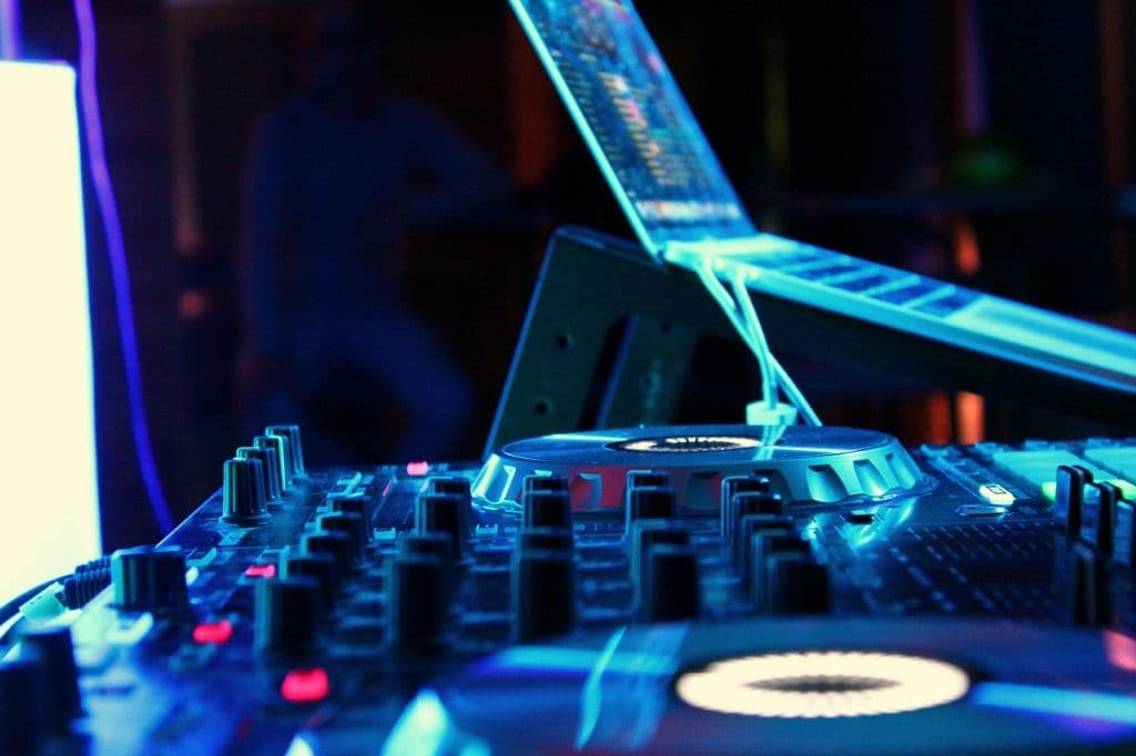 spudaitis-dj-8347229_1280