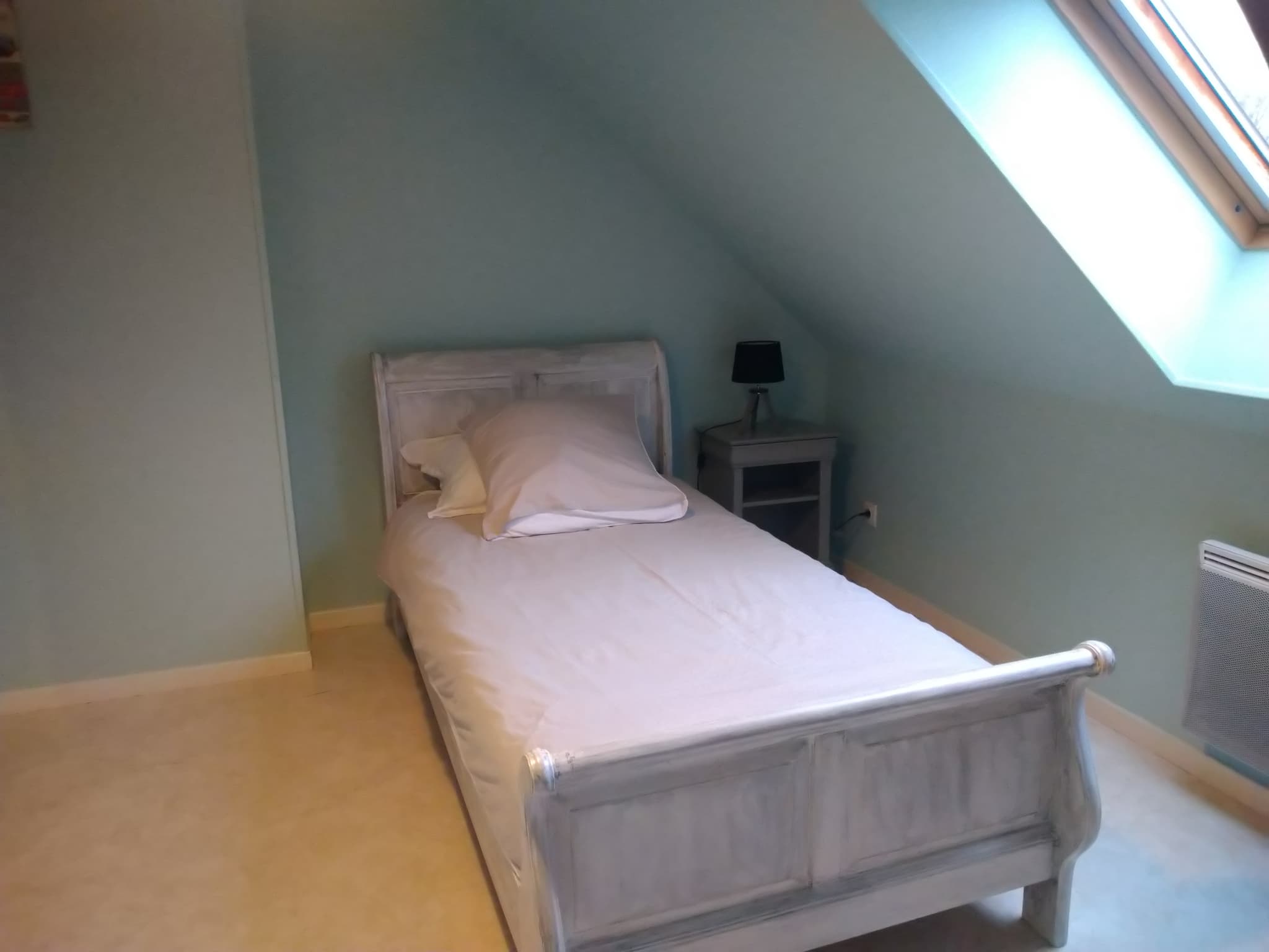 CHAMBRE LIT SIMPLE
