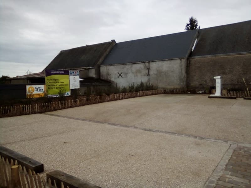 Aire de service de camping-car Cormainville