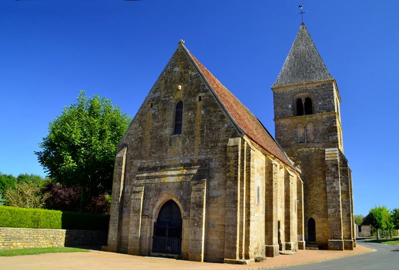 Eglise Saint Martin de Lacs