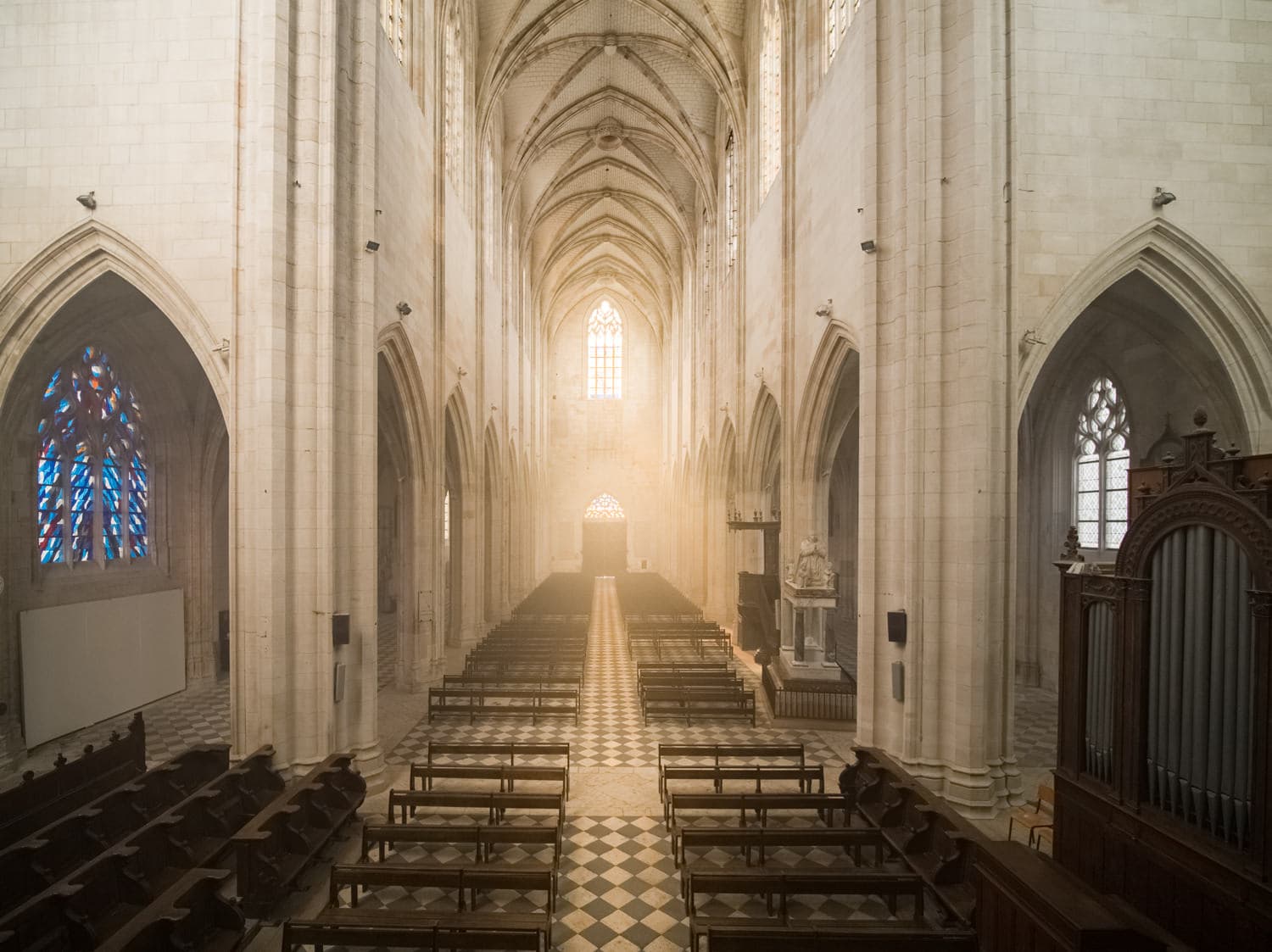 Basilique Notre-Dame de Cléry