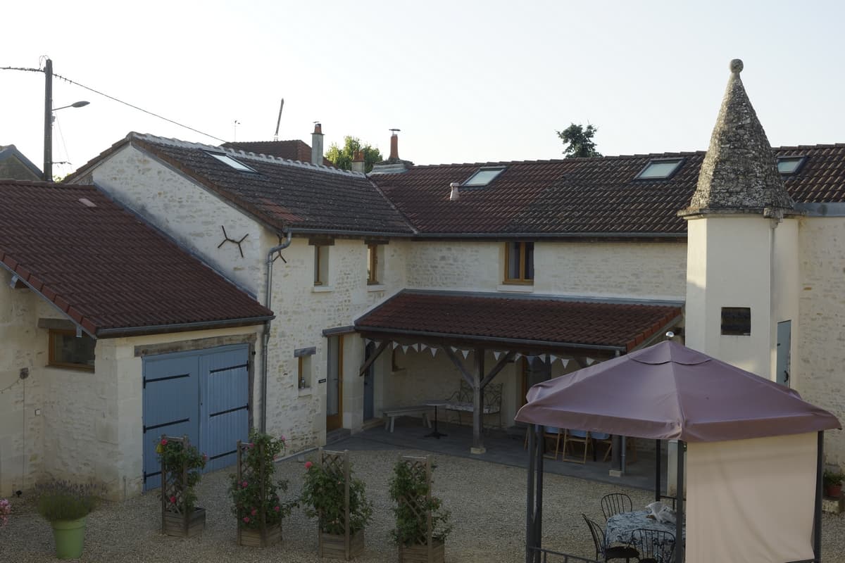 ACVL-CHAVEIGNE- GÎTE ANGULUS RIDET- David Charbonnier-07.2035 1-Vue d'ensemble
