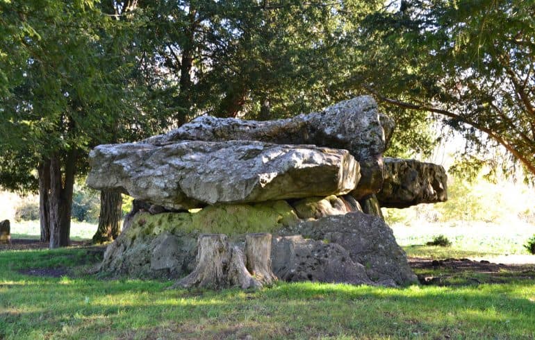 Dolmen de La Grotte aux Fées