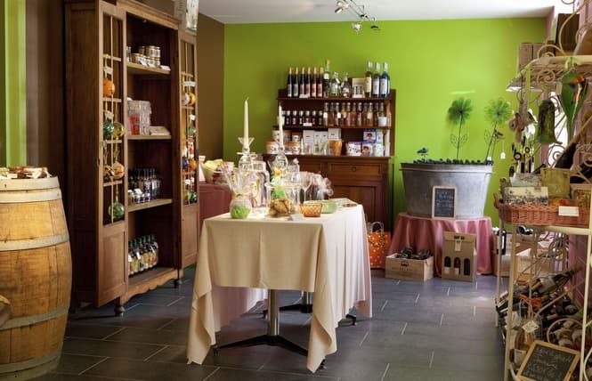 Hôtel - restaurant O en couleur à Oucques