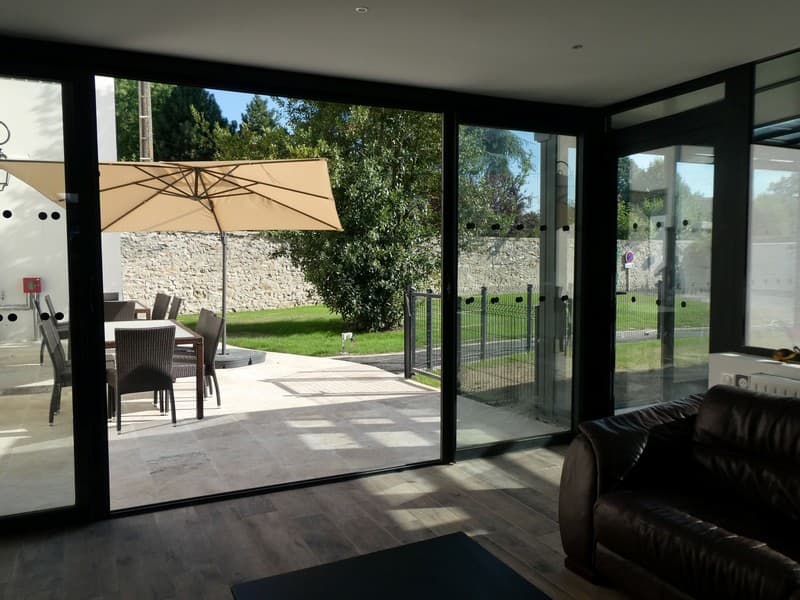 Gîte Cèdre et Charme - Salon et terrasse 2