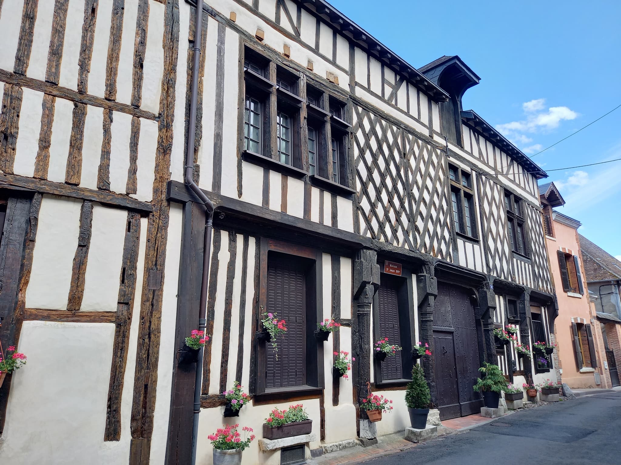 Extérieur Maison St-Jean
