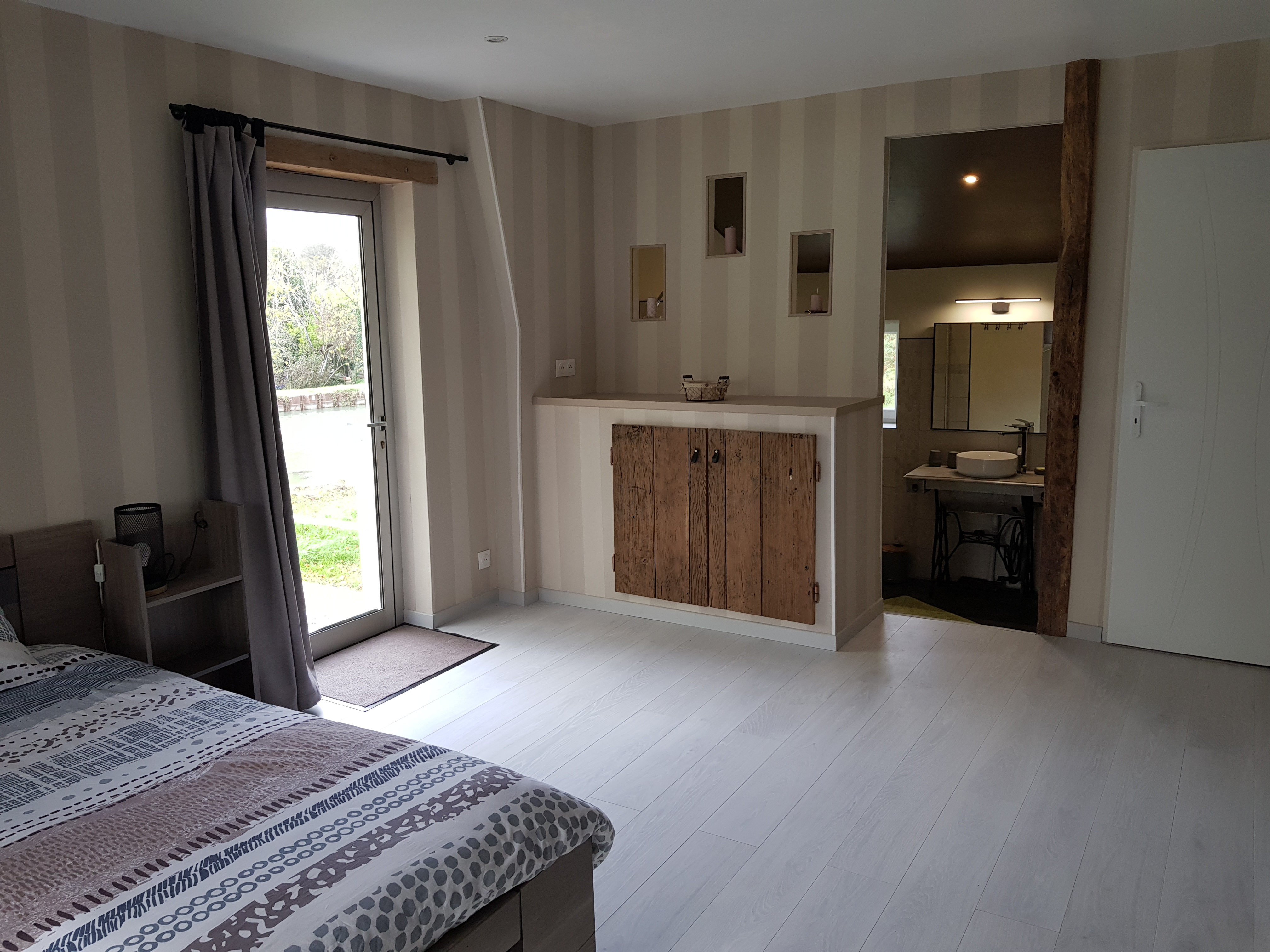 chambre reuilly, 1 couchage de 160