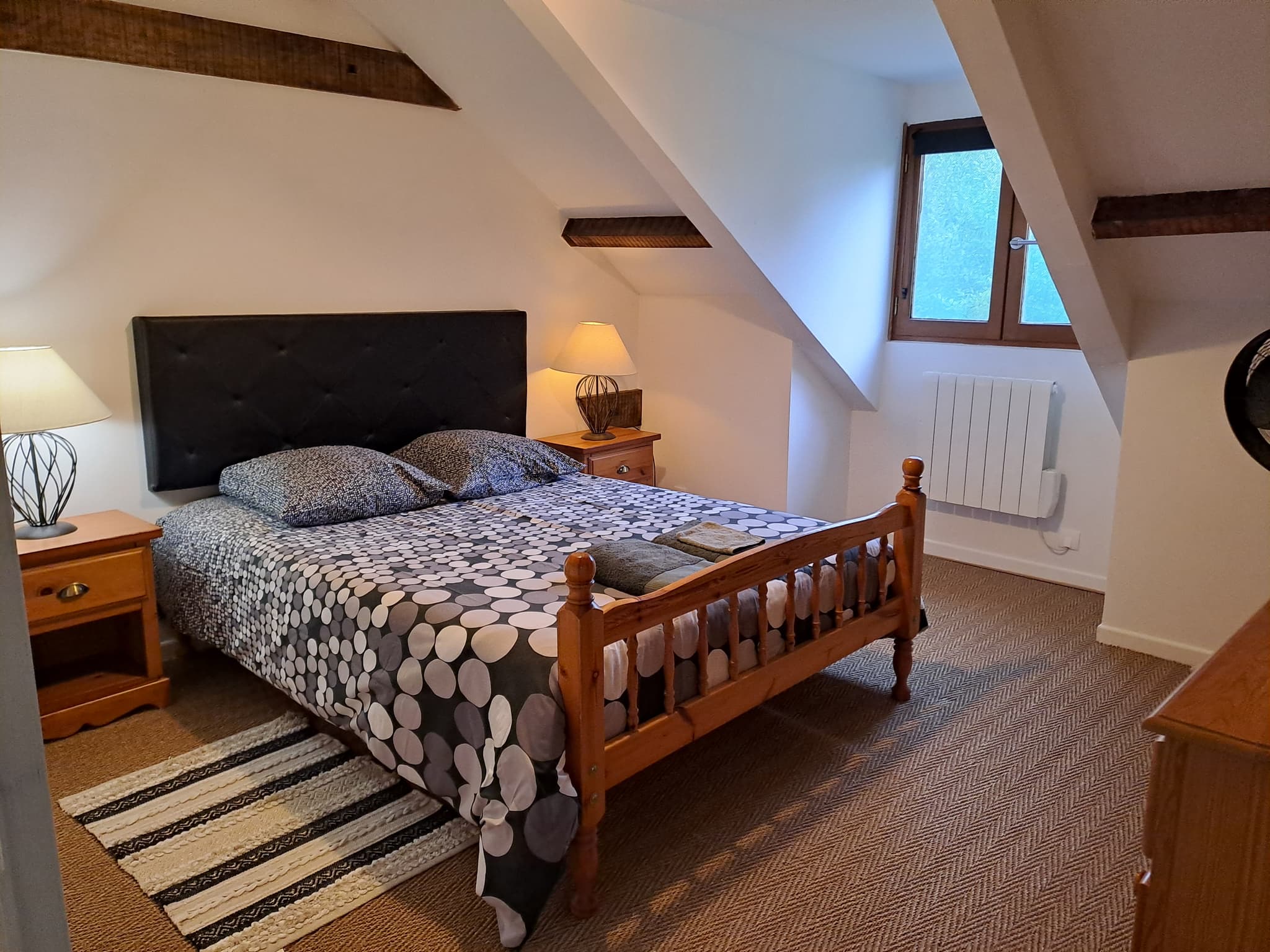 CHAMBRE 1 ETAGE