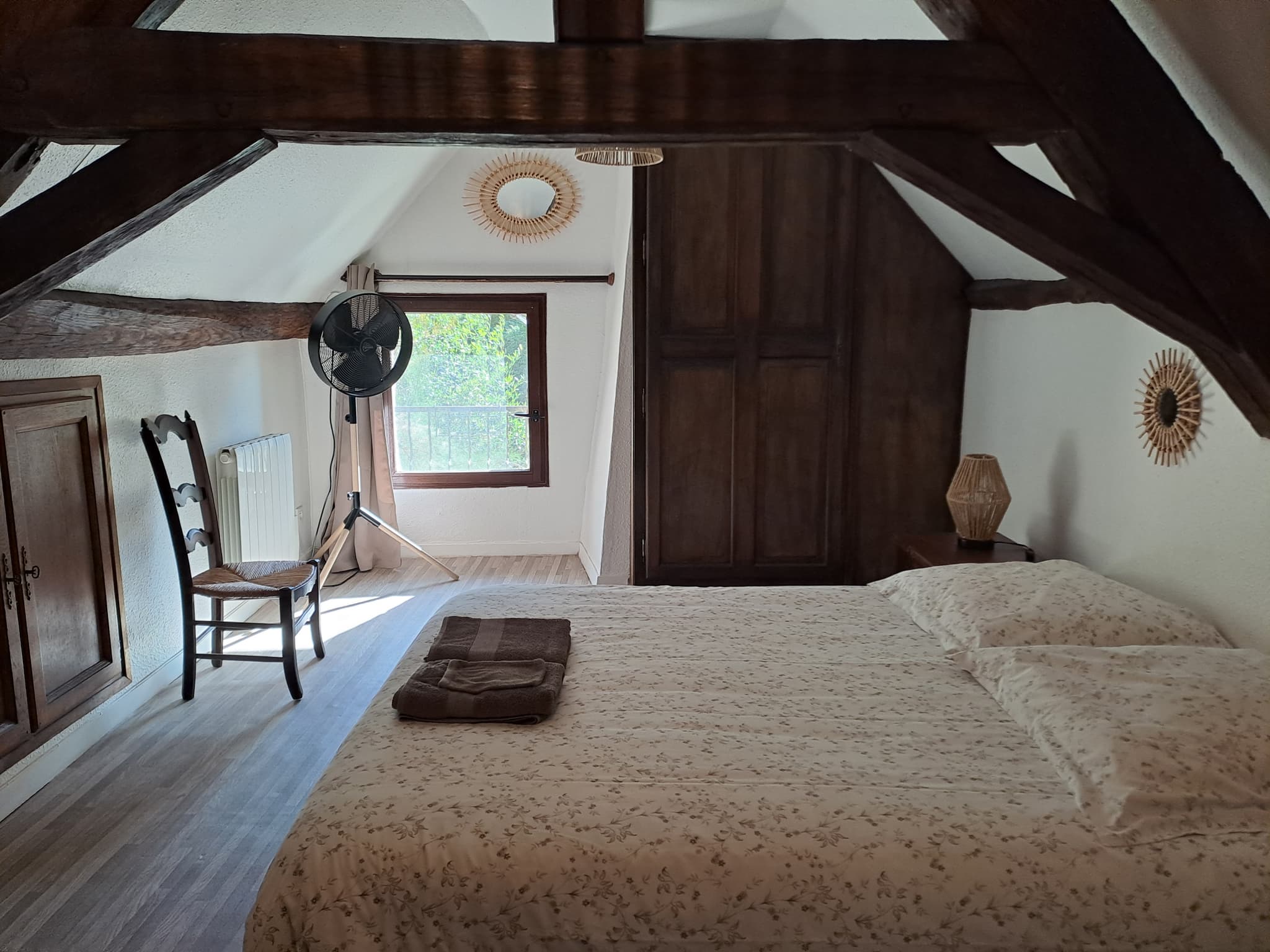 CHAMBRE 1 ETAGE