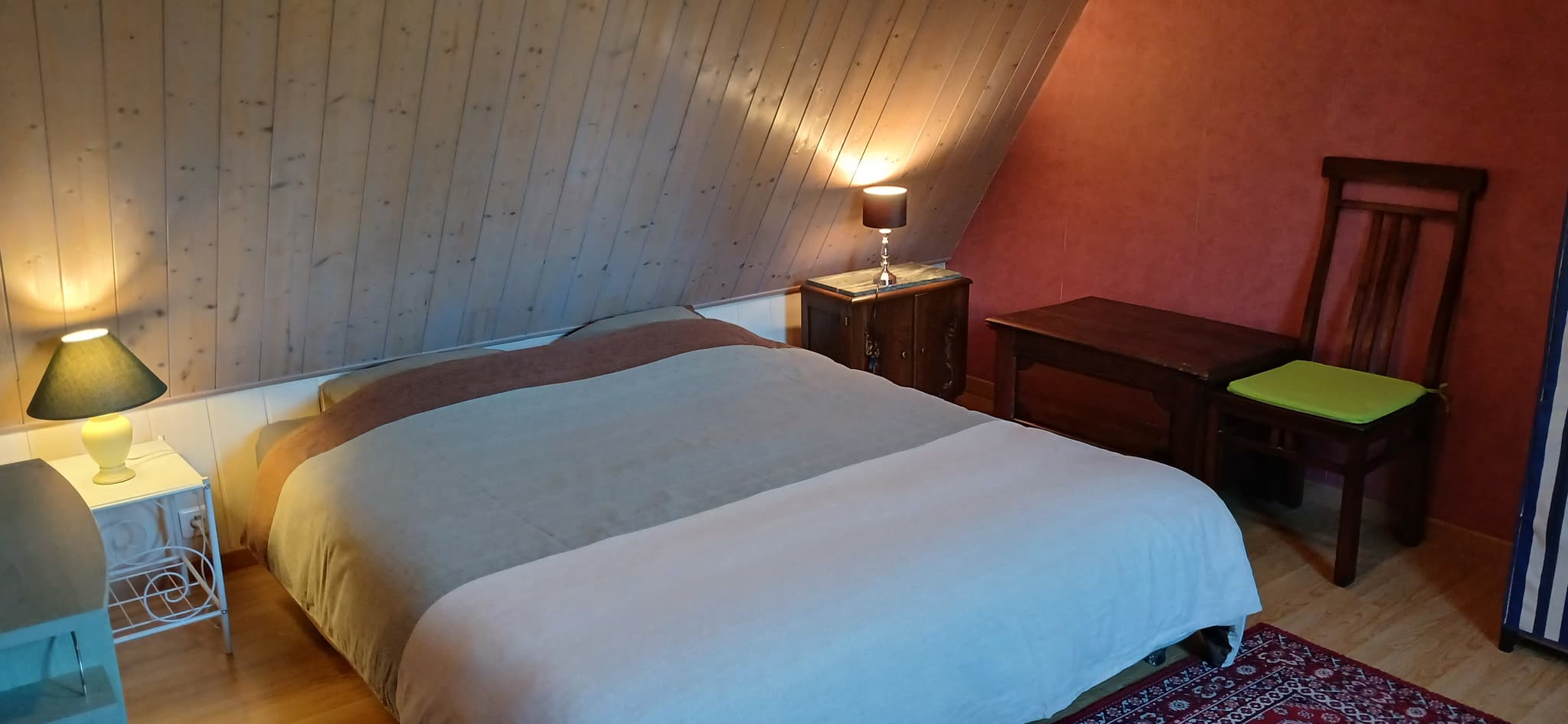 chambre étage 1 lit