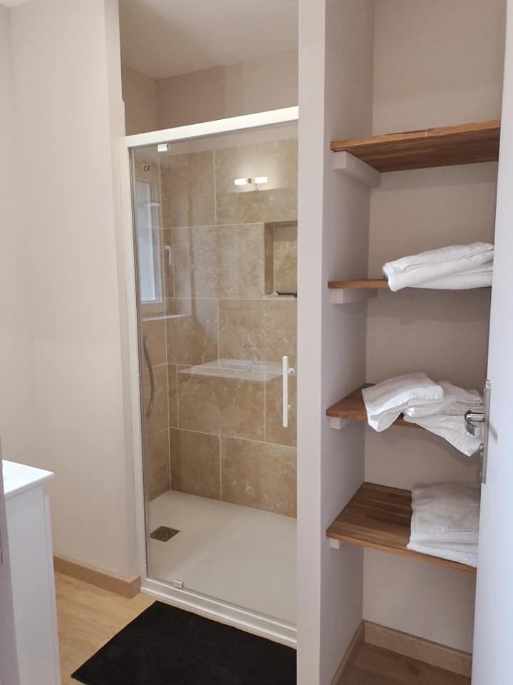 SDB gîte 6 personnes