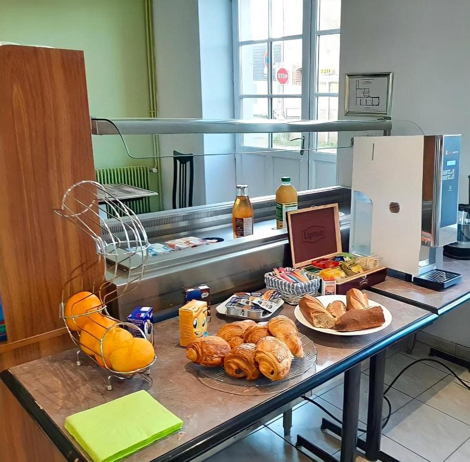 Salle petit déjeuner