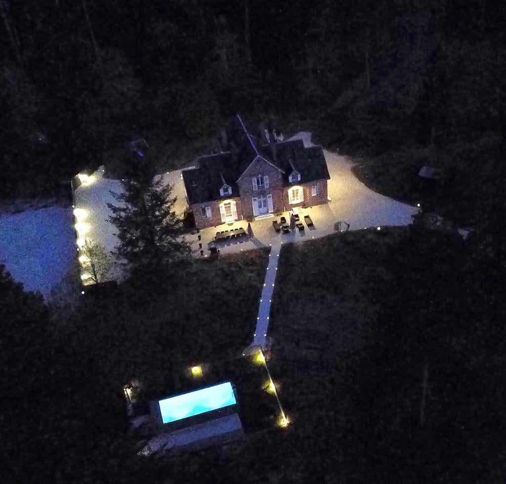 Vue aérienne de nuit