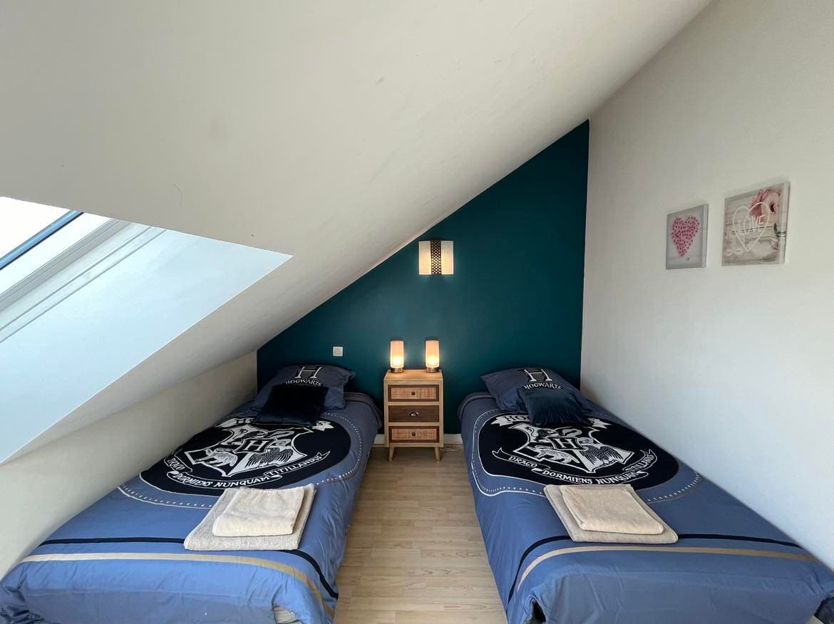 Chambre 2 avec 2 lits simple
