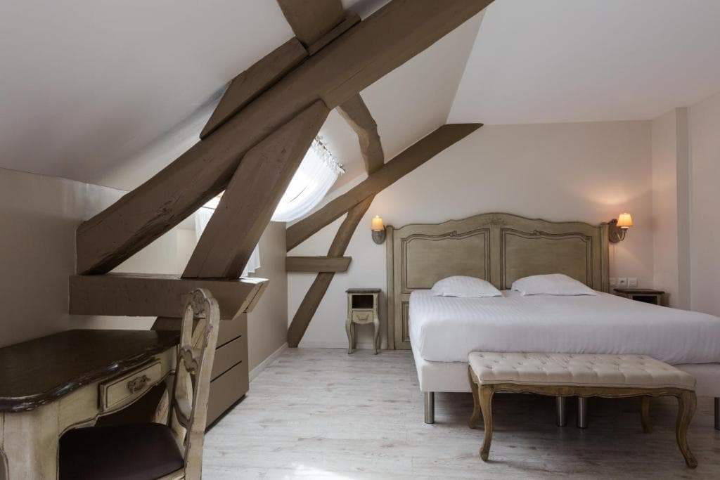 HOTEL LES POEMES DE CHARTRES