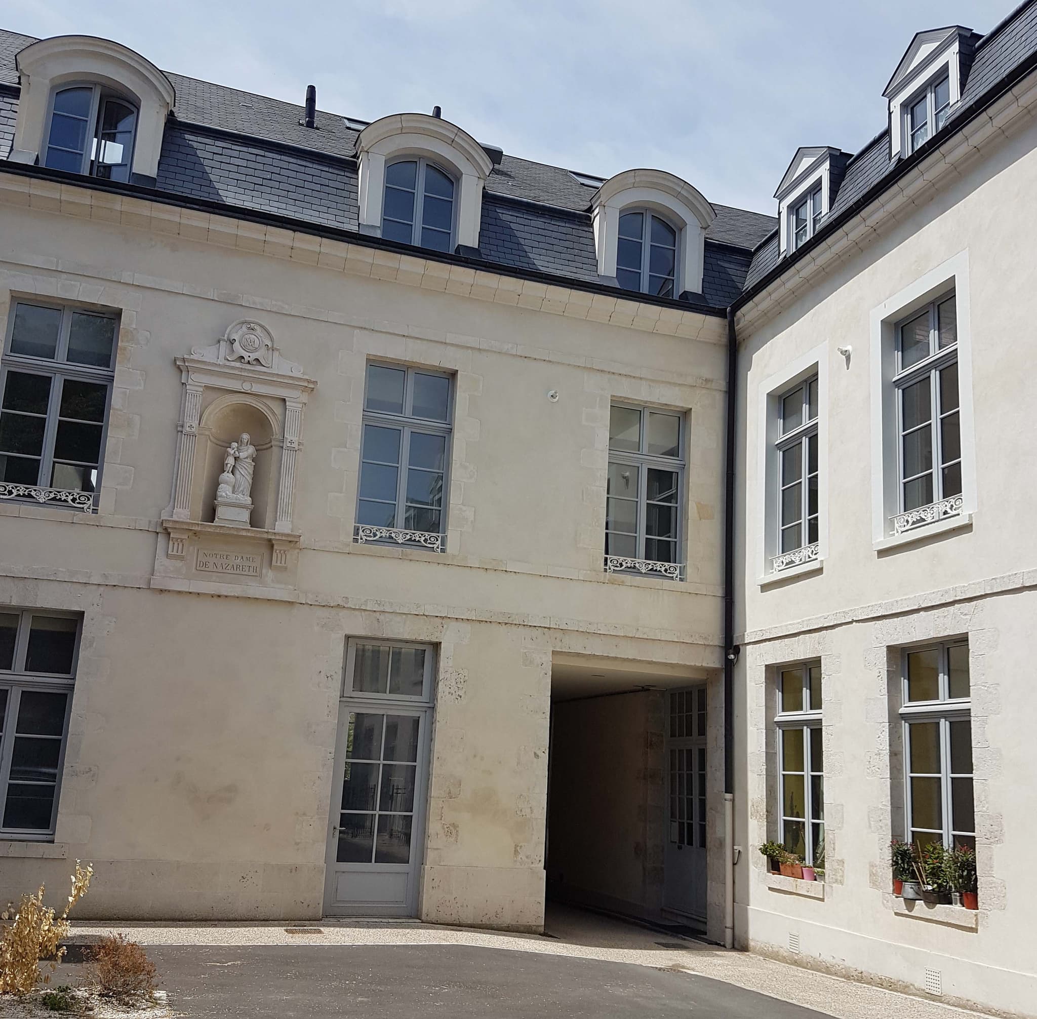 7 "Maison Dessaux"