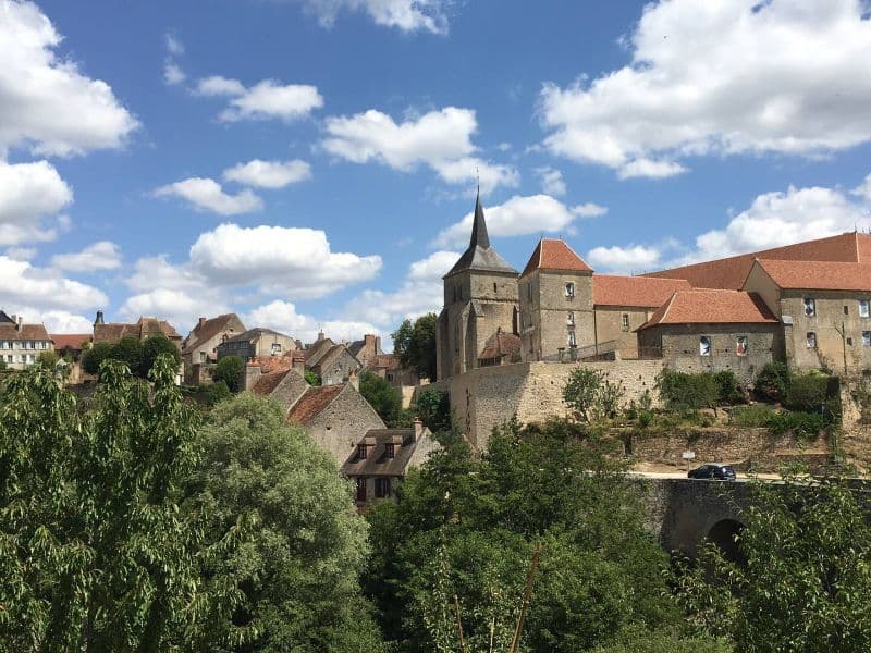 Petite maisn moyenâgeuse en Berry