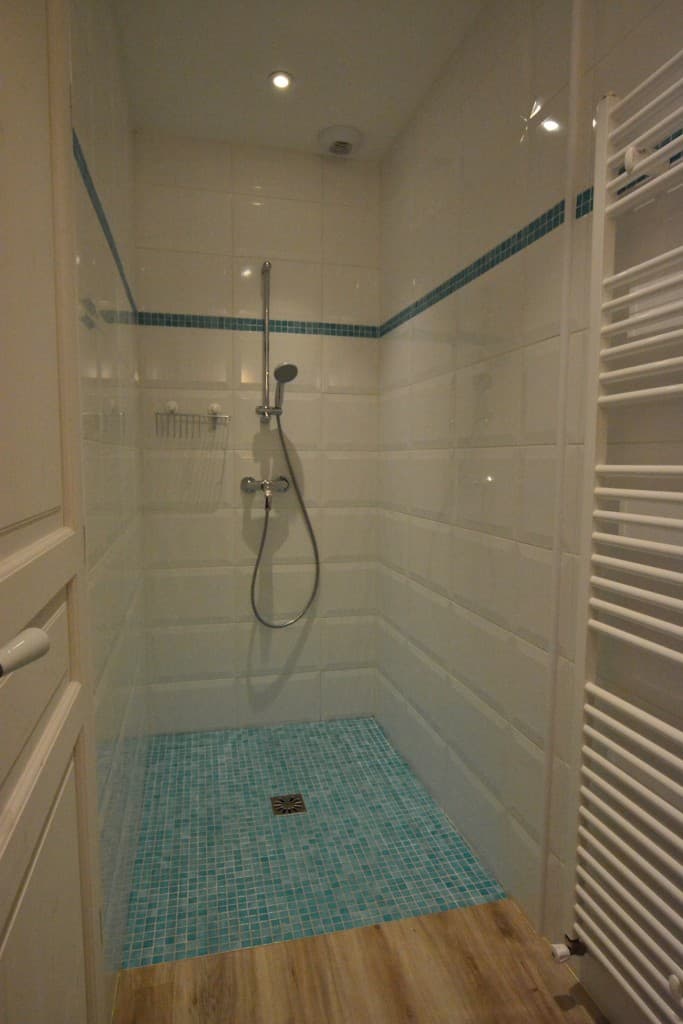 BEV_bonheurderonsard_douche