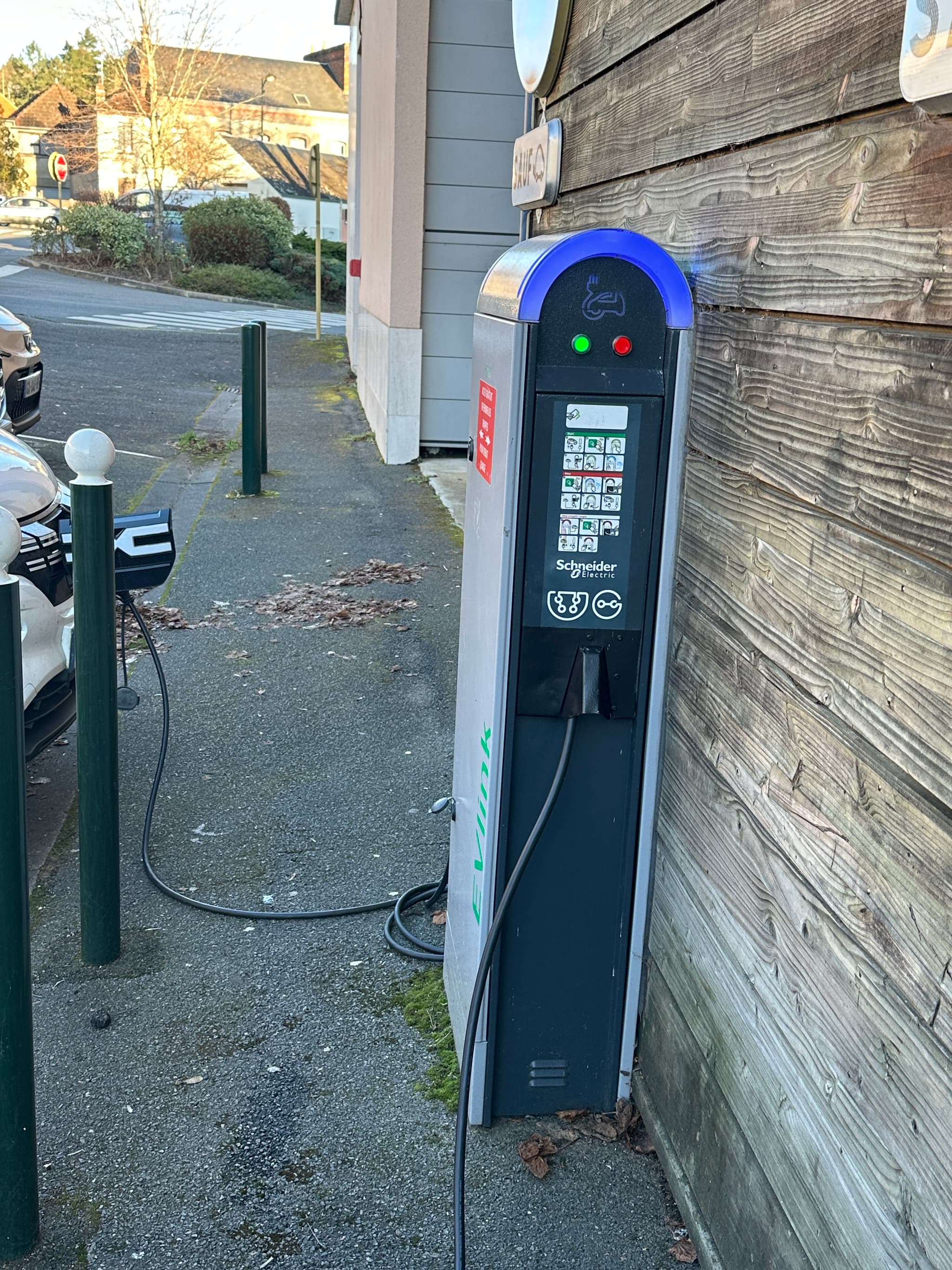 Briare- Borne électrique pour voiture