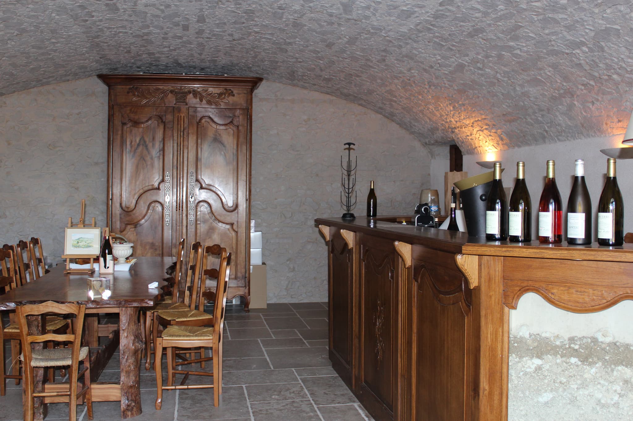 CAVEAU DE DEGUSTATION