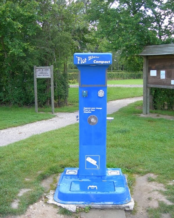 Borne de camping car Neuillay-Les-Bois