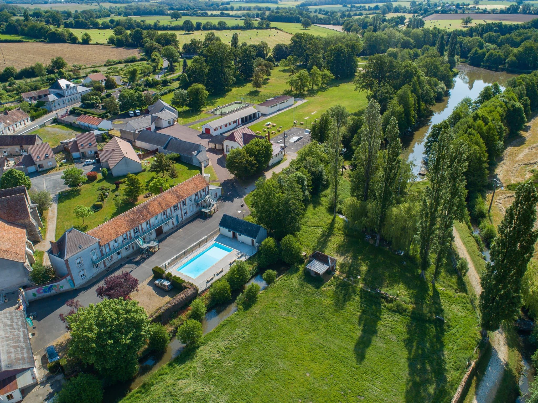 Pierrefitte es bois - centre Loiréolé - extérieurs - Centre de Vacances CGCV
