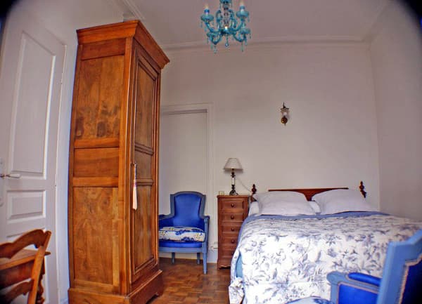 CHAMBRES LA MOZAIC BOURGES CHAMBRE BLEUE