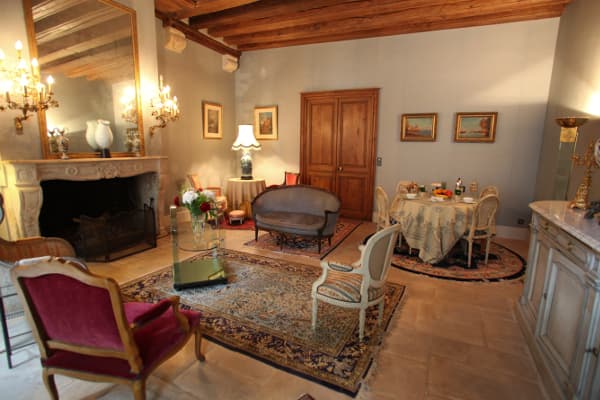COEUR DE BOURGES SALON