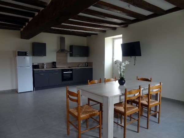 COTE PARC  MERY ES BOIS SEJOUR