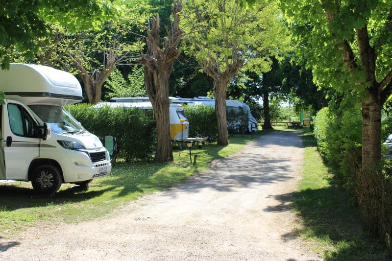 Camping la Poterie Aire de Camping-car Caravane