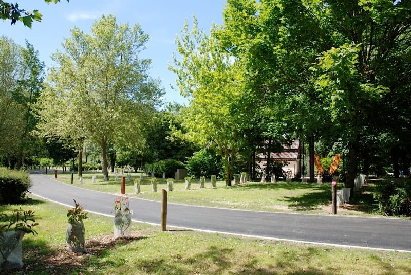 Camping les Taupeaux Issoudun