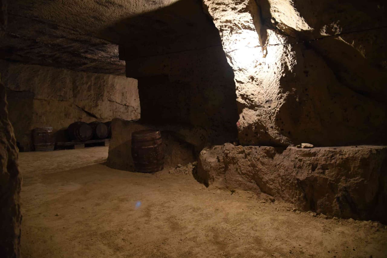 Cave troglodytique