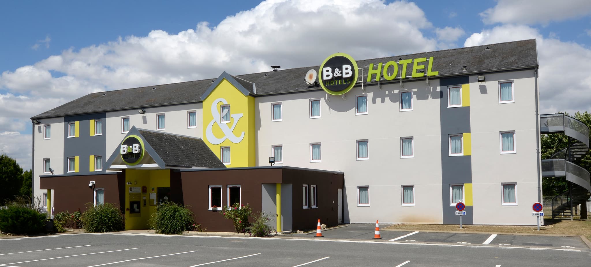 Hôtel B&B CHARTRES - LE COUDRAY